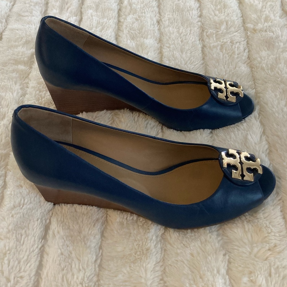 Tory Burch Navy Blue Peep-Toe Heels - Picture 6 of 7